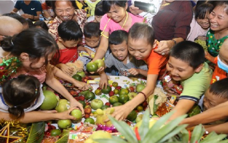 Phá cỗ Trung thu