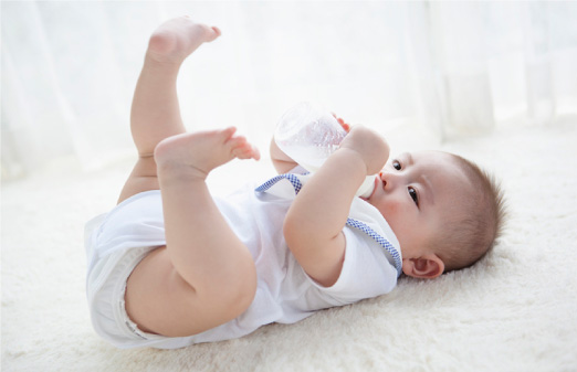 Lý do 4: An toàn tuyệt đối khi bé ngậm – mẹ an tâm 100%